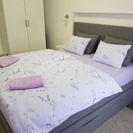 Apartman Luka Новиград Екстериор снимка