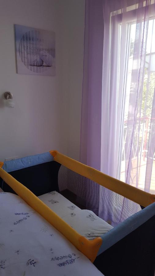 Apartman Luka Новиград Екстериор снимка