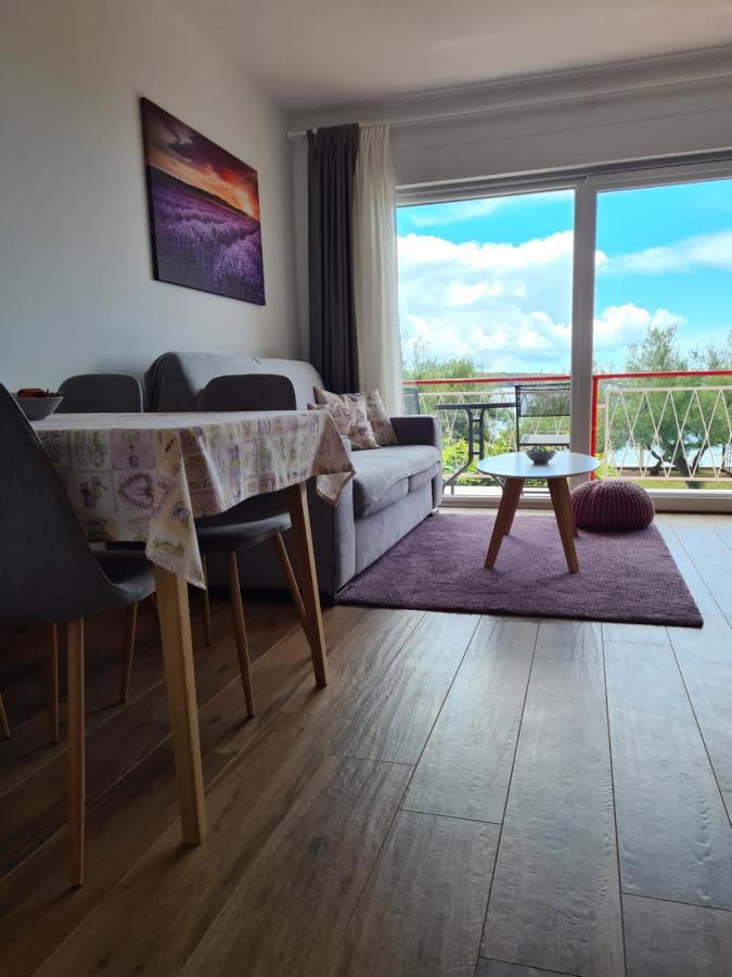Apartman Luka Новиград Екстериор снимка