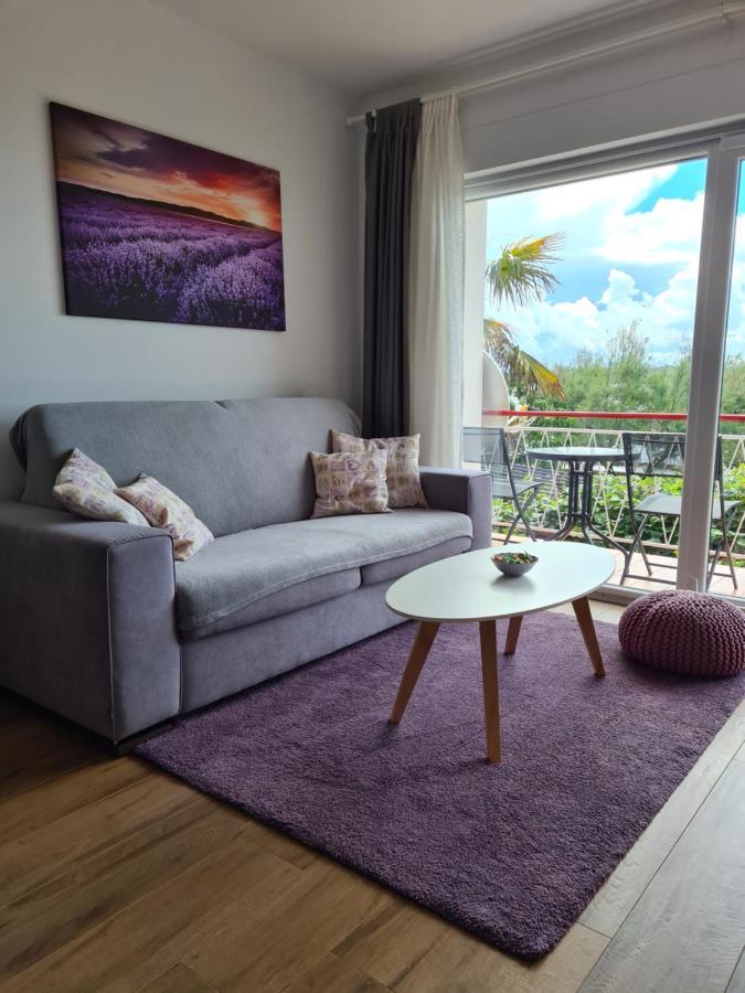 Apartman Luka Новиград Екстериор снимка