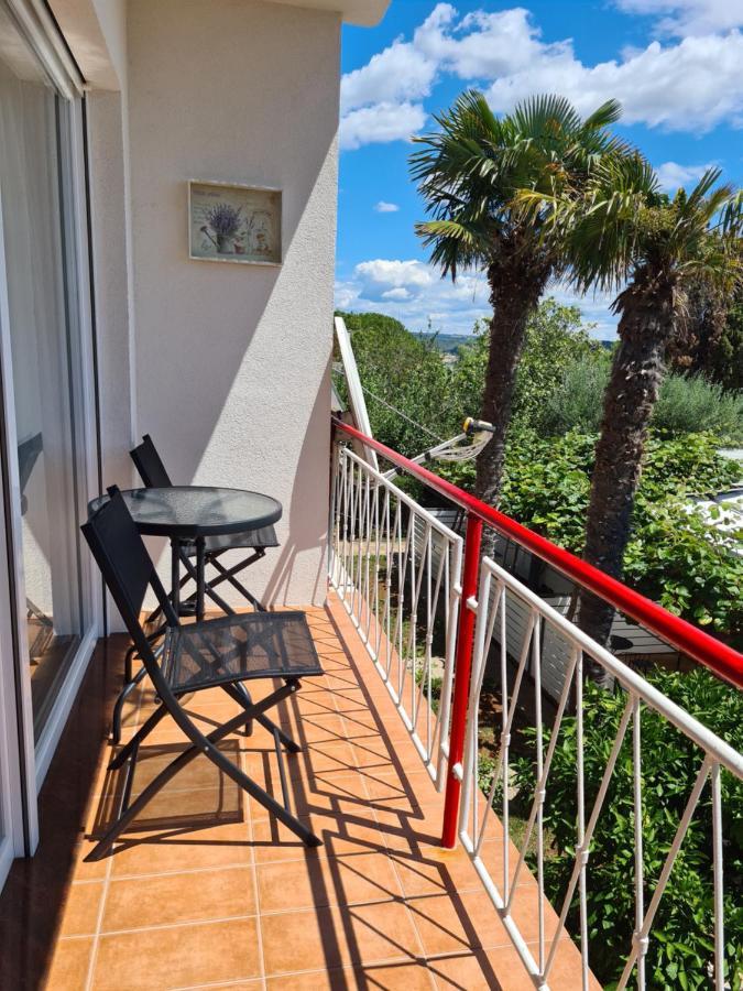 Apartman Luka Новиград Екстериор снимка