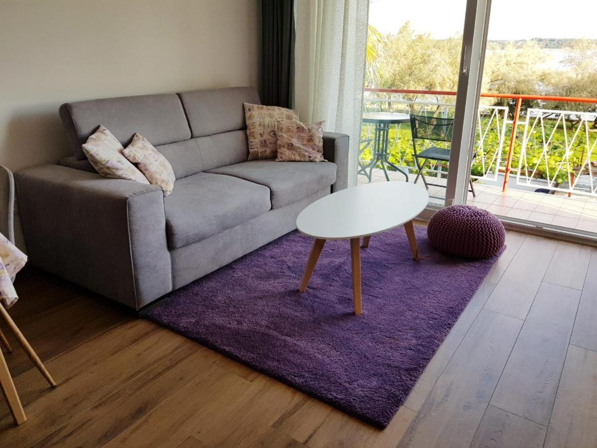 Apartman Luka Новиград Екстериор снимка