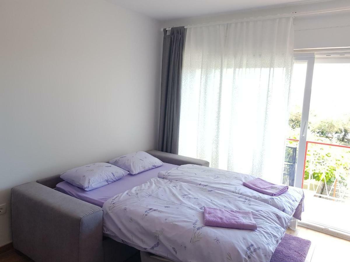 Apartman Luka Новиград Екстериор снимка