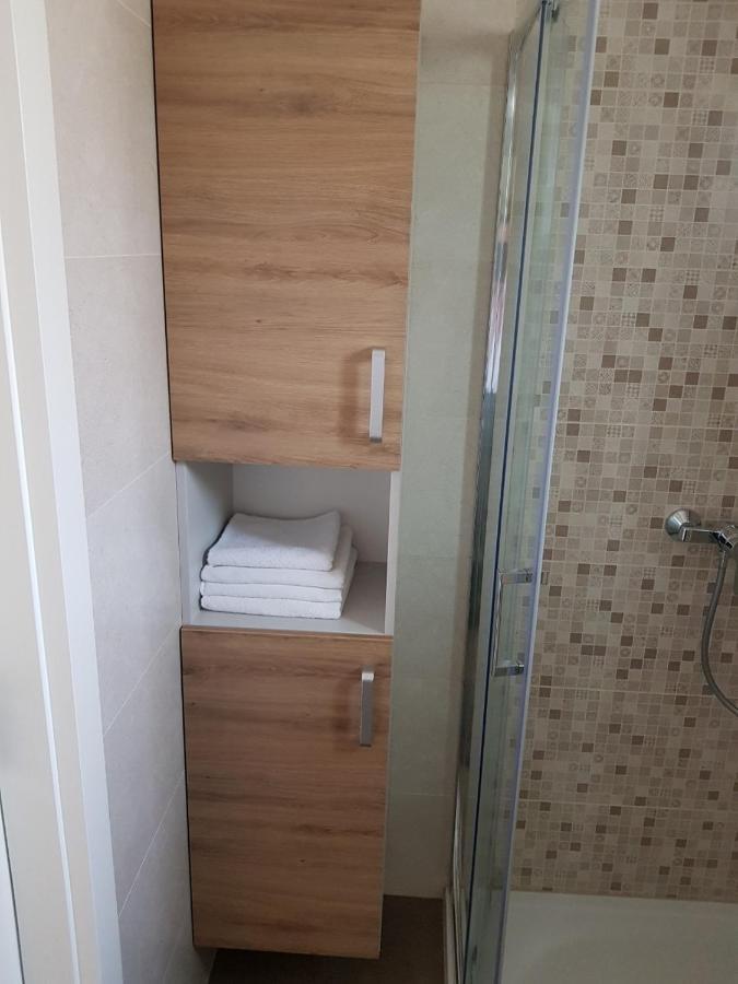 Apartman Luka Новиград Екстериор снимка